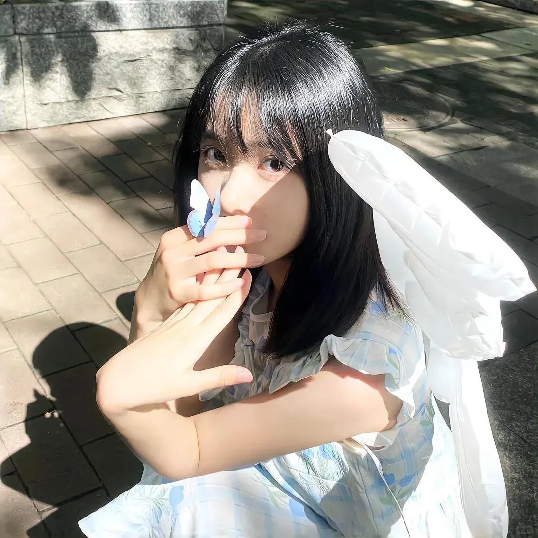 岁岁青莲